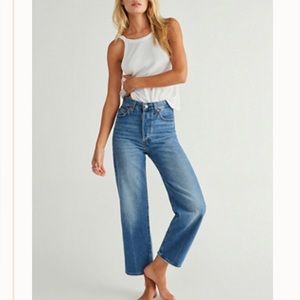 Levi's Ribcage Straight Ankle in "At the Ready" -- size 30
